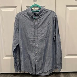 Like NEW men’s blue button down shirt size M